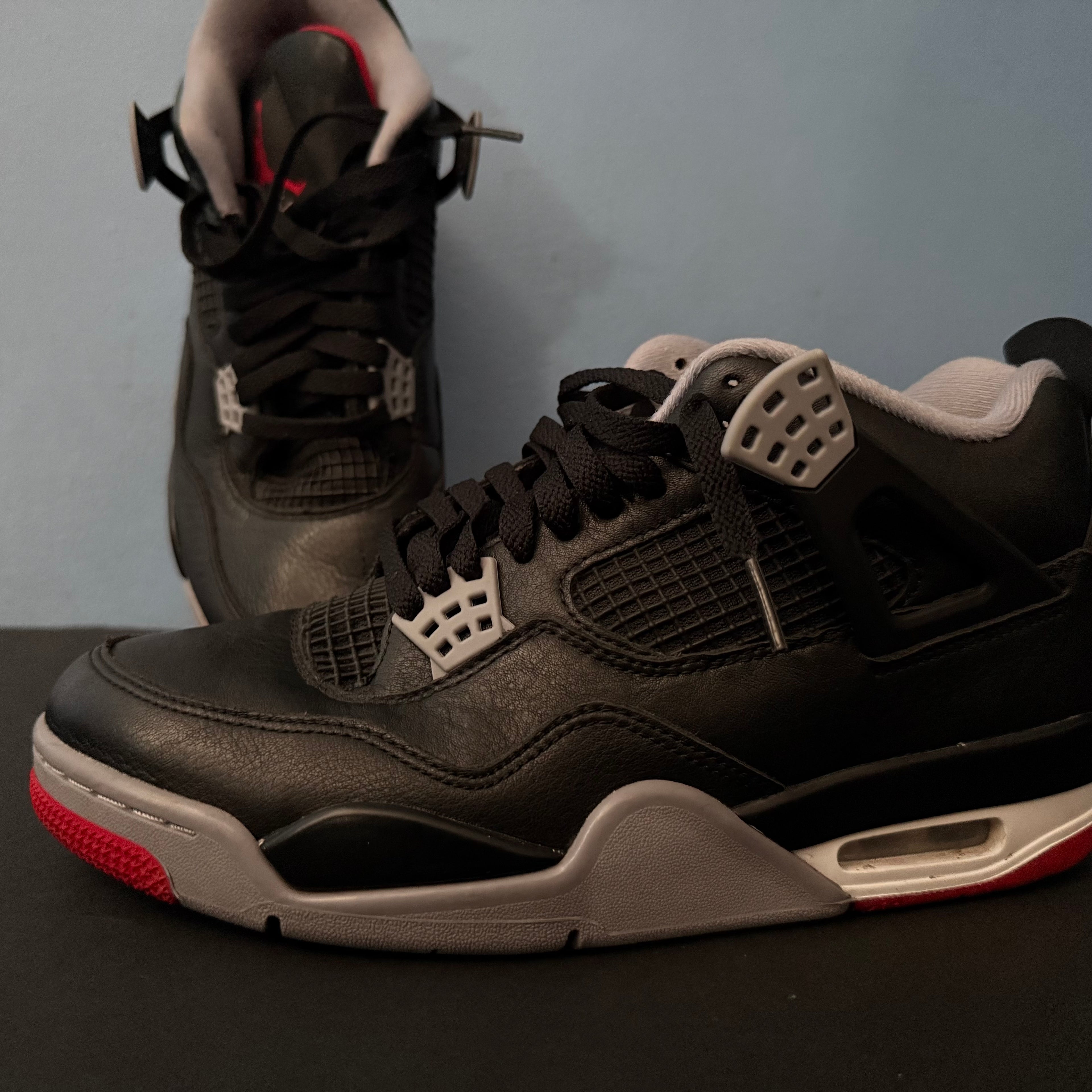 Jordan 4 bred reigiamined