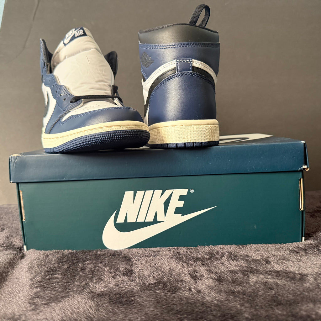 Air Jordan 1 retro high Og midnight navy blue
